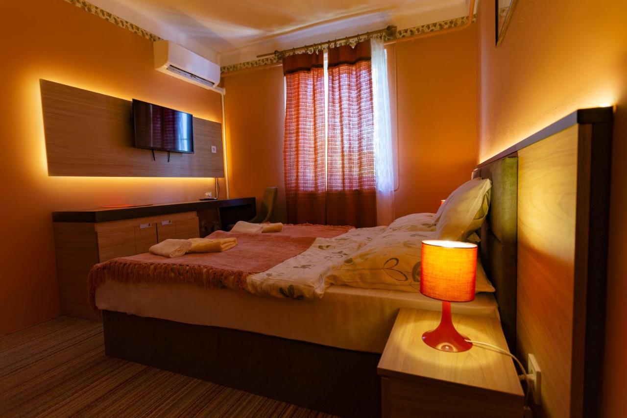 Alabastrom Panzio Es Etterem Bed and Breakfast Bogács Eksteriør billede