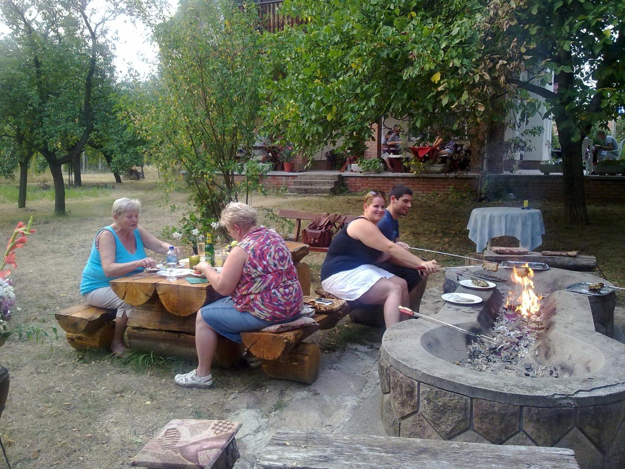 Alabastrom Panzio Es Etterem Bed and Breakfast Bogács Eksteriør billede